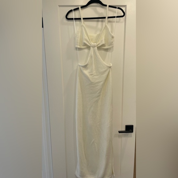 Fashion Nova ‘Days In The Sand Maxi Dress’ - Picture 2 of 11